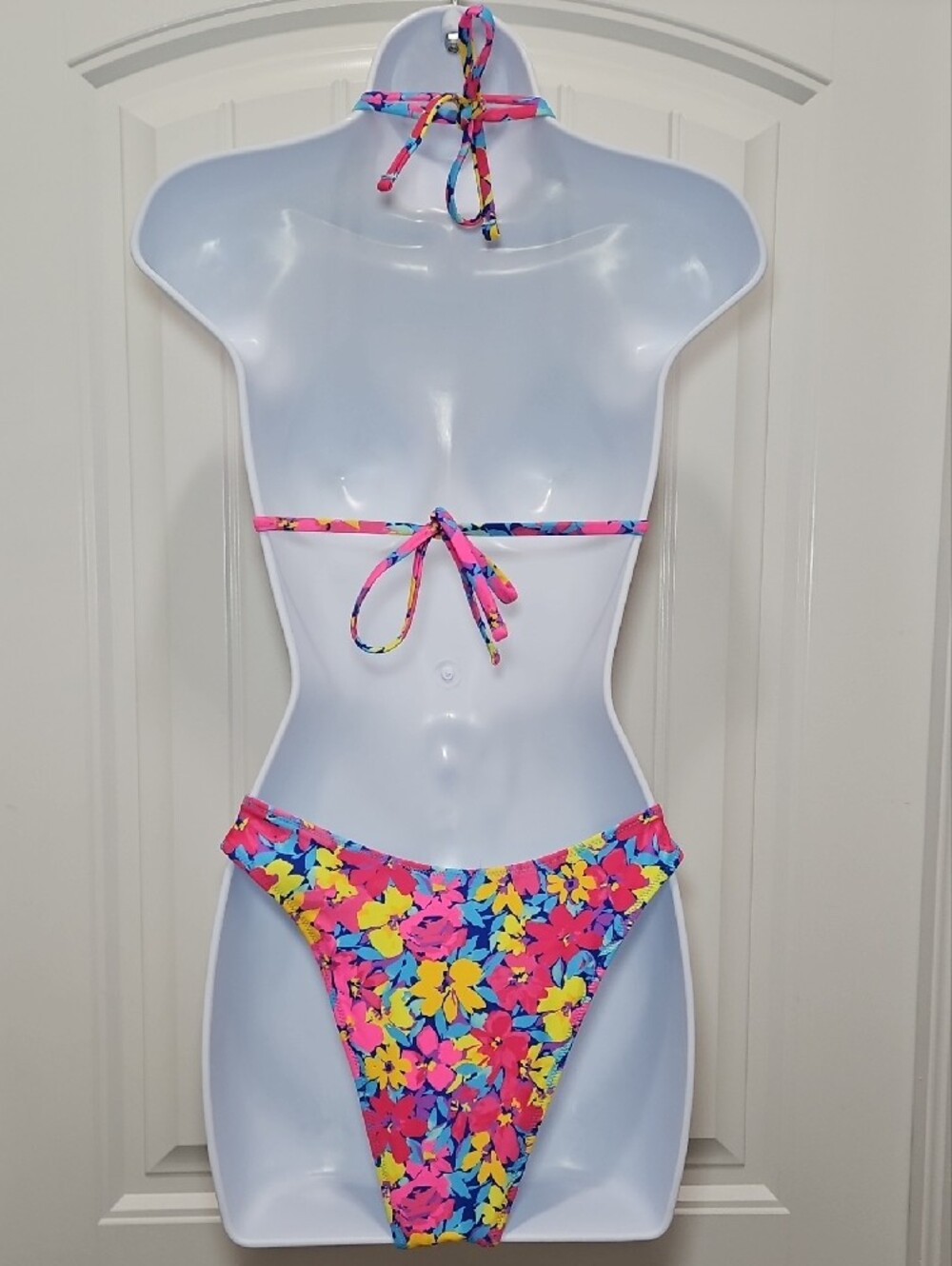 Wild Fable Reversible Bikini Swimsuit Set New XS Colorful Beach - Picture 4 of 10
